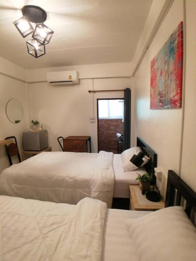 Gogoal Latkrabang Apartment Банкок Екстериор снимка