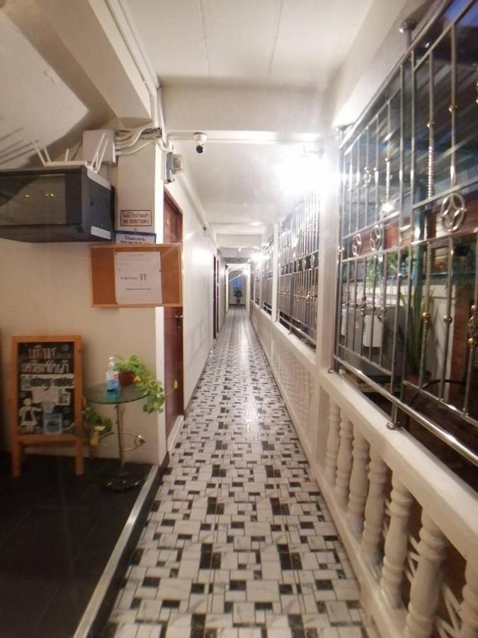 Gogoal Latkrabang Apartment Банкок Екстериор снимка