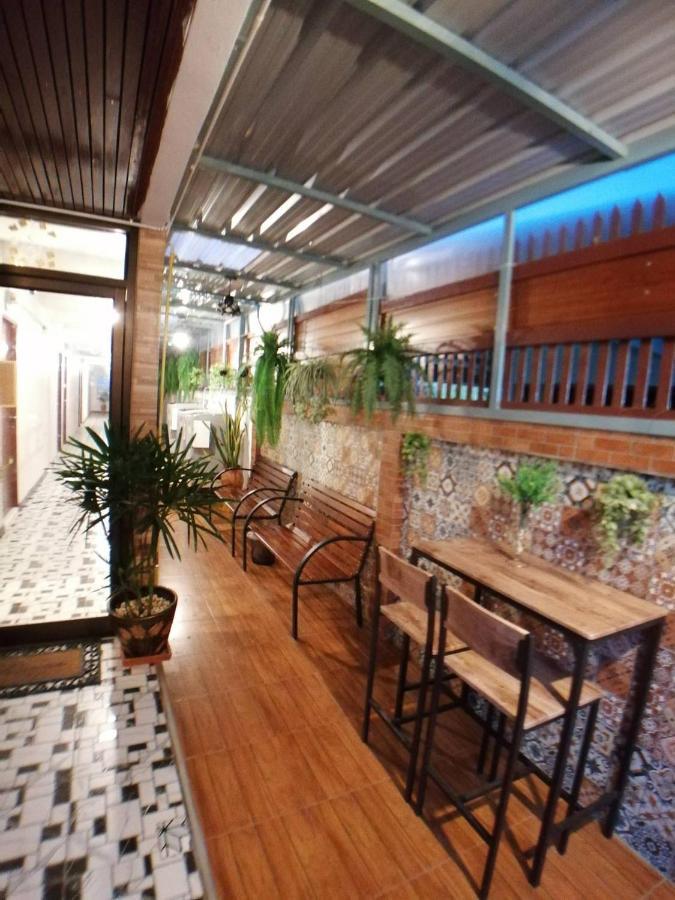 Gogoal Latkrabang Apartment Банкок Екстериор снимка